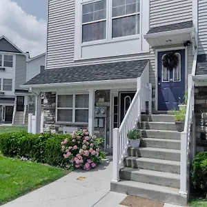 Waterfront Gem Duplex 3 Bedroom 2floor In Whitestone Bronx Free Parking Holiday home